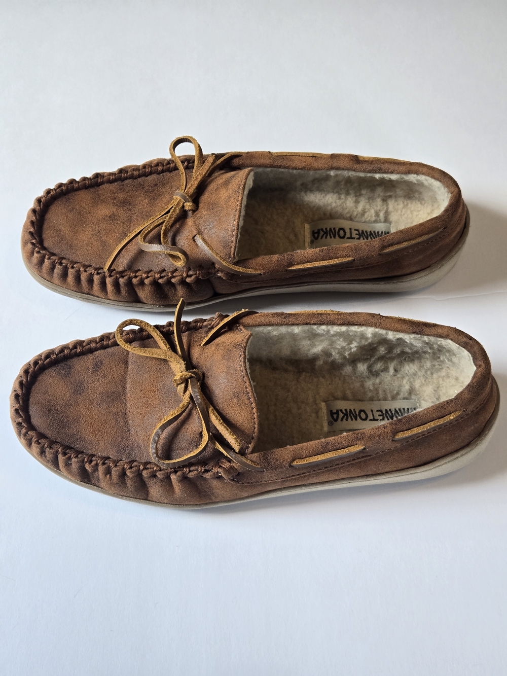 Minnetonka Men's Brown Suede Moccasin Slipper
